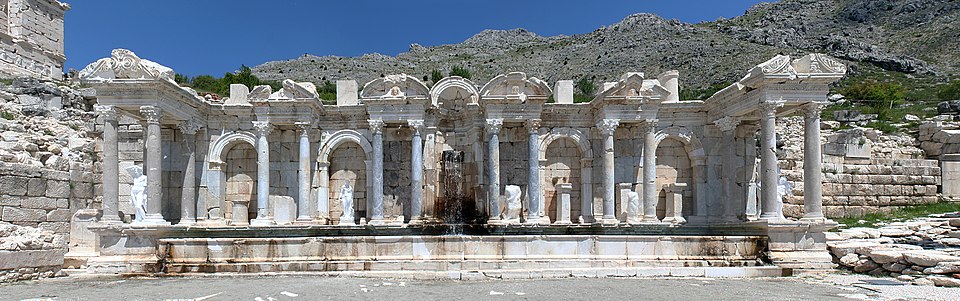 Sagalassos - Nymphaeum.jpg
